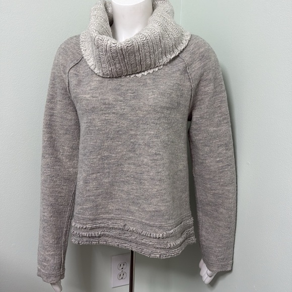 ANTHROPOLOGIE Sleeping On Snow Sweater Cowl Fringe Hem Wool M - Picture 3 of 9